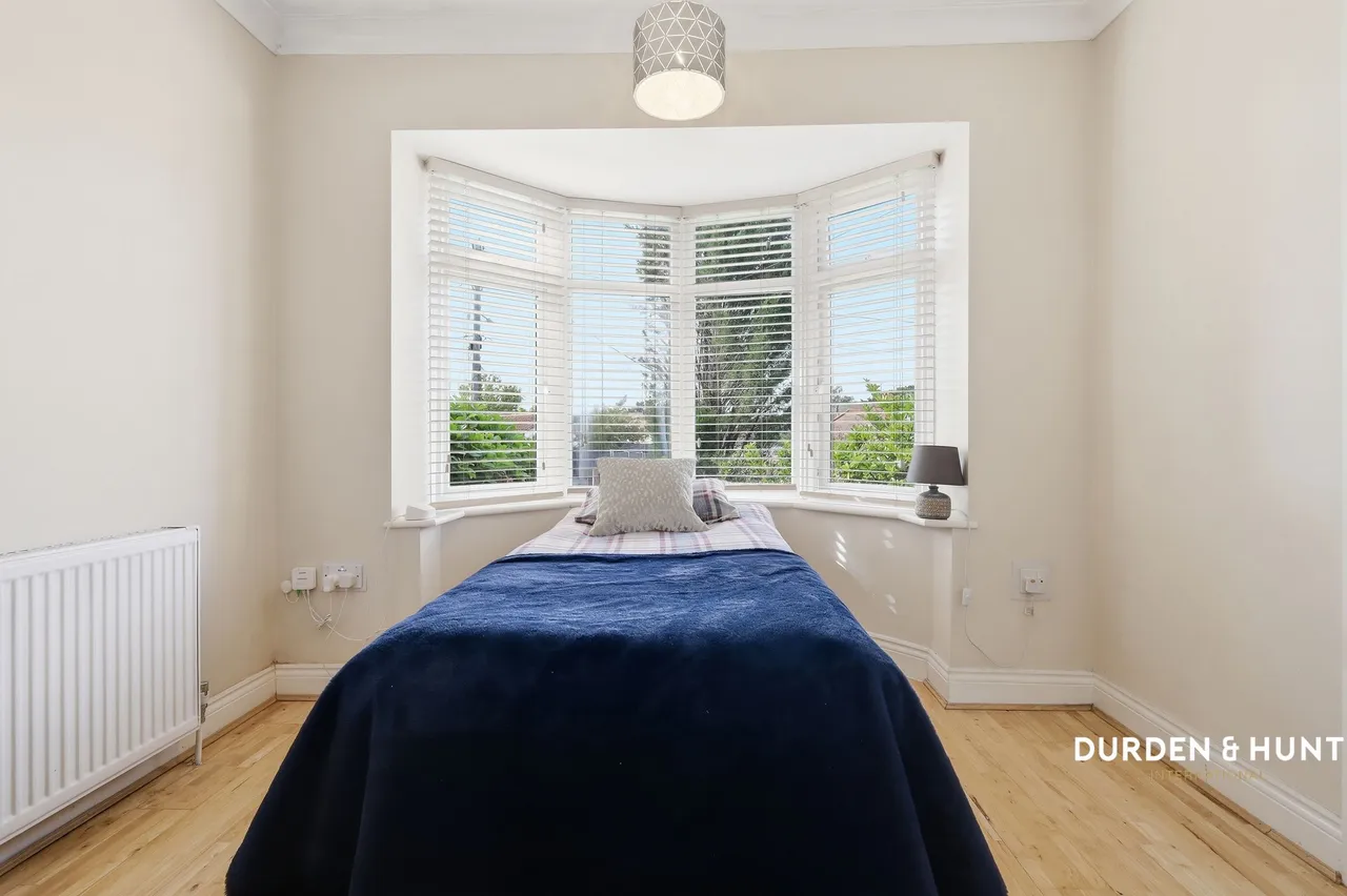 Central Close, Hadleigh, SS7, photo 29