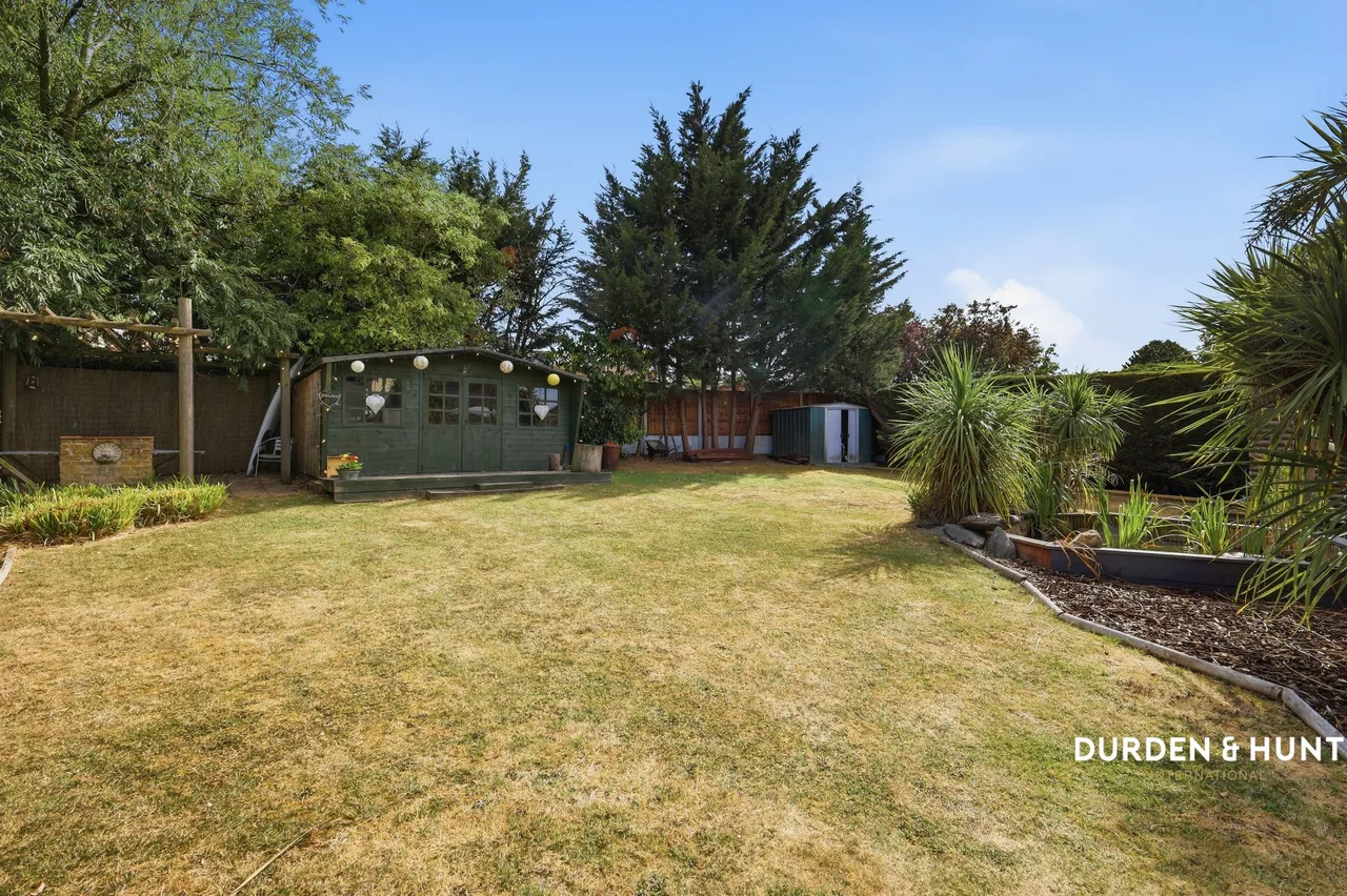 Central Close, Hadleigh, SS7, photo 38