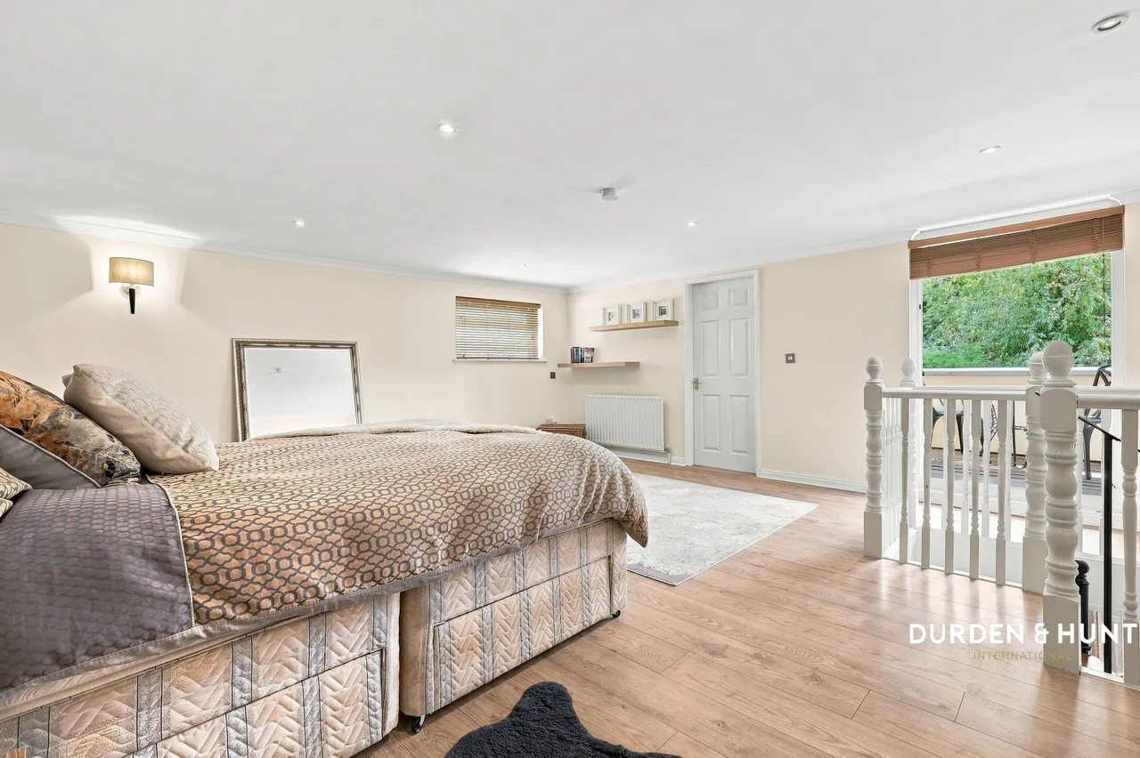 Central Close, Hadleigh, SS7, photo 22