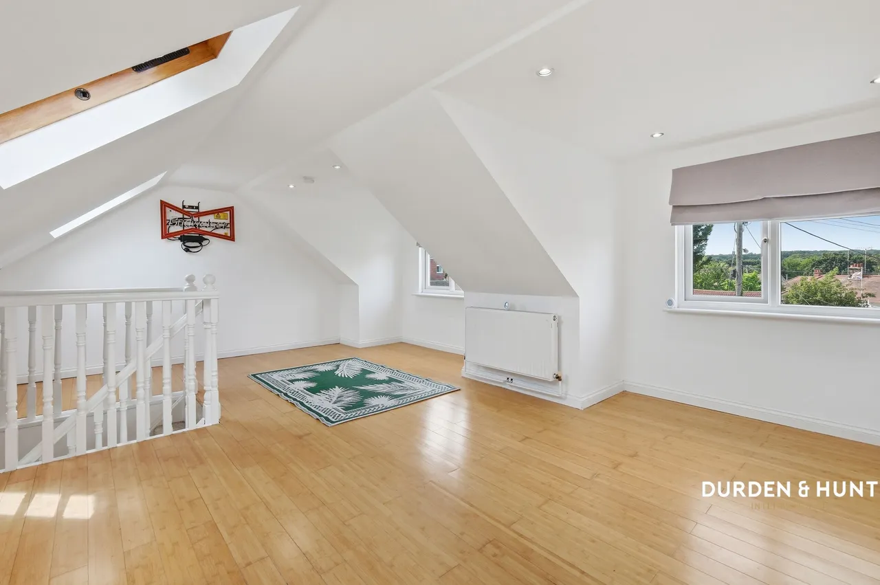 Central Close, Hadleigh, SS7, photo 35