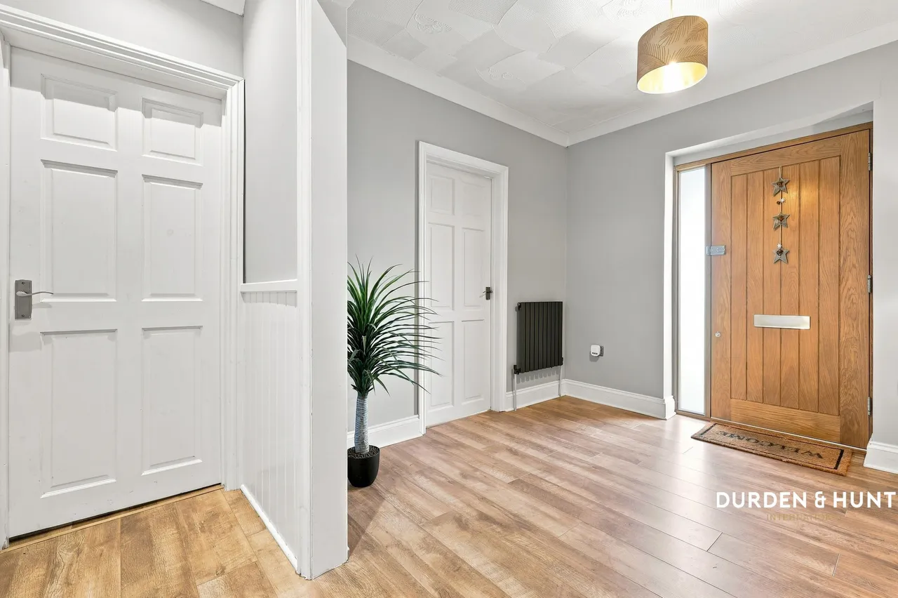 Central Close, Hadleigh, SS7, photo 28