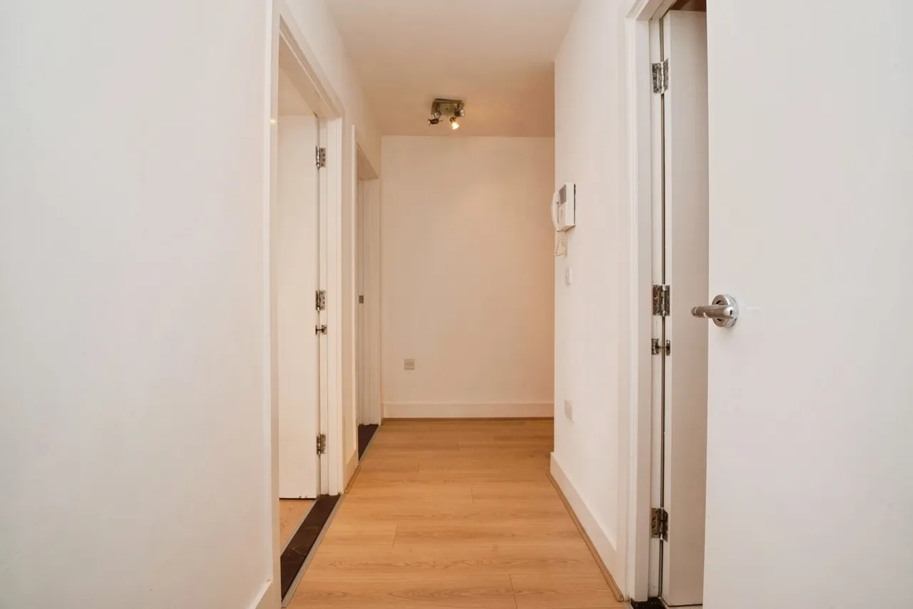 Jones Point House, Ferry Court, CF11, photo 7