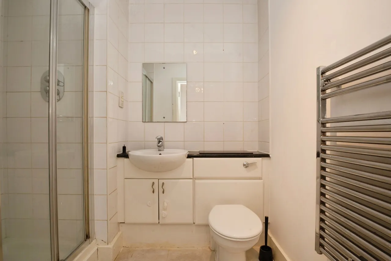 Jones Point House, Ferry Court, CF11, photo 9
