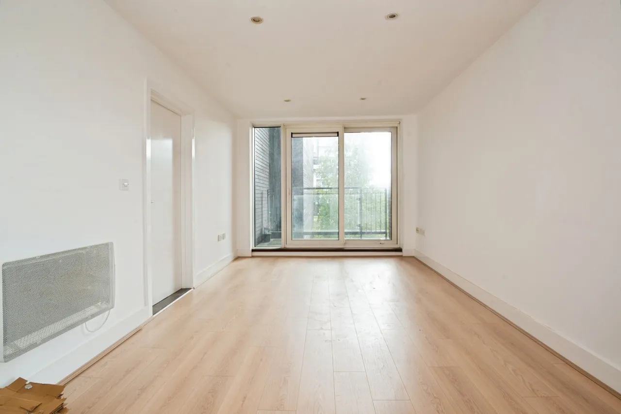 Jones Point House, Ferry Court, CF11, photo 2
