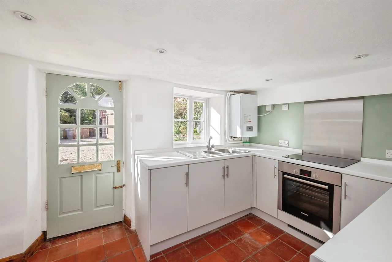 High Street, Coltishall, NR12, photo 5