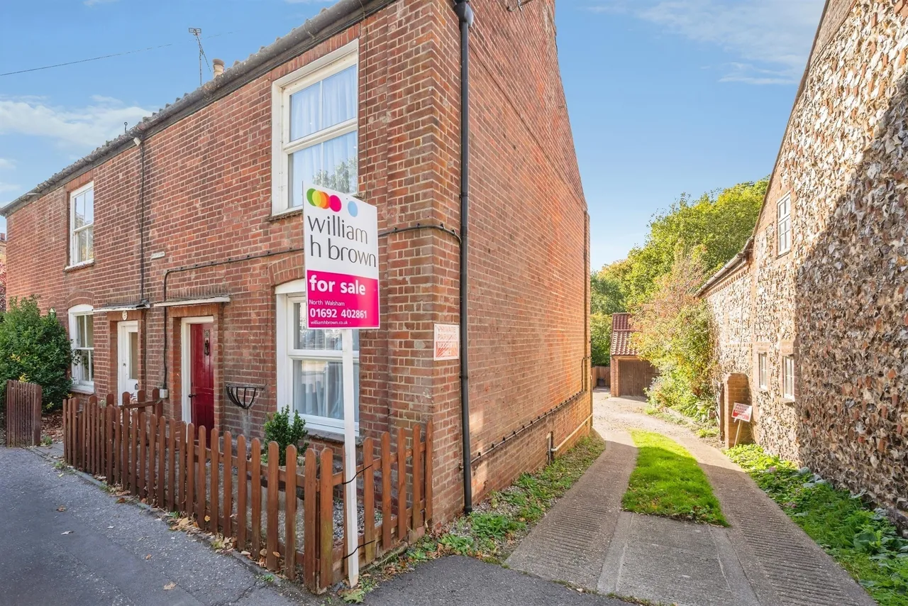 High Street, Coltishall, NR12, photo 2