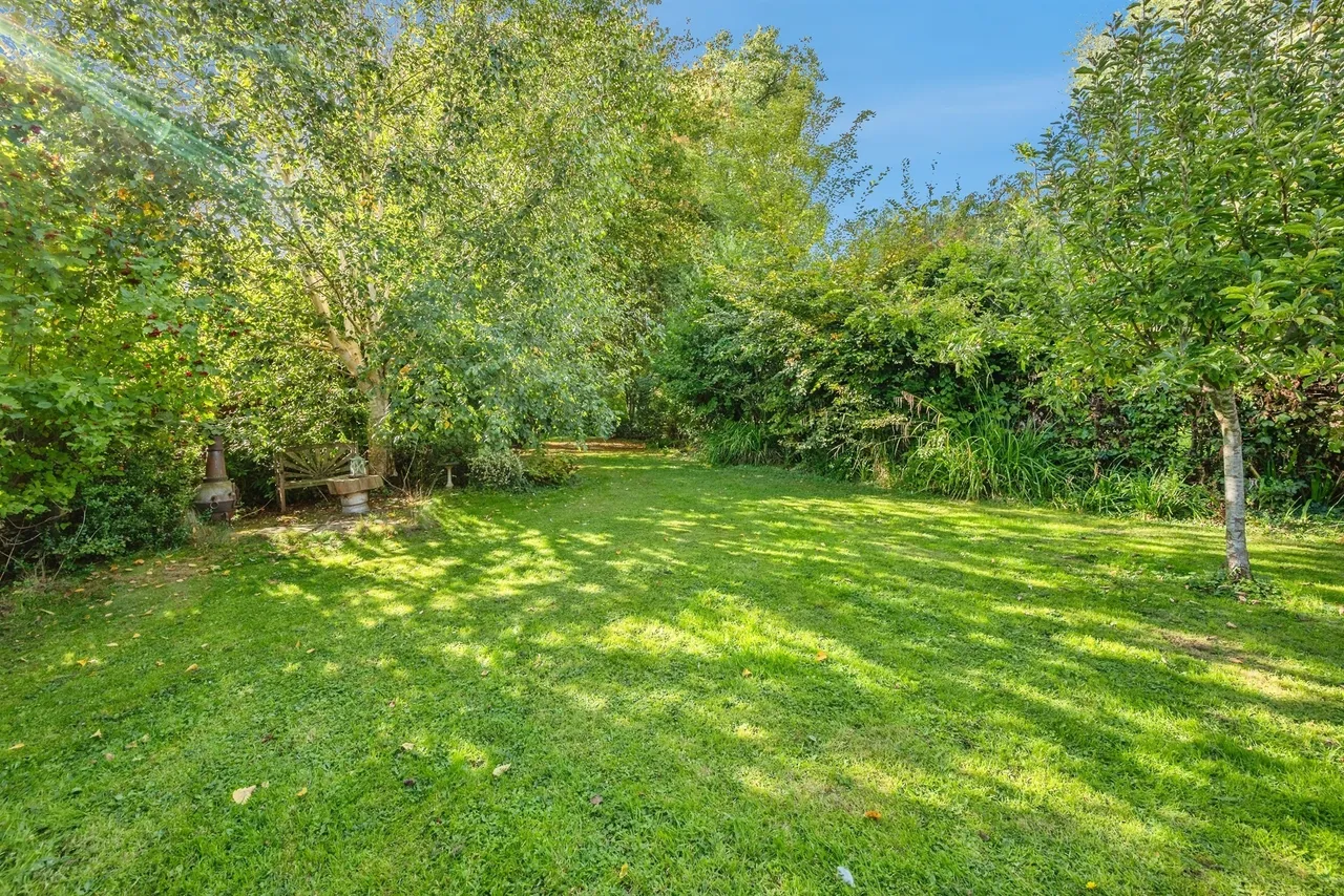 High Street, Coltishall, NR12, photo 24