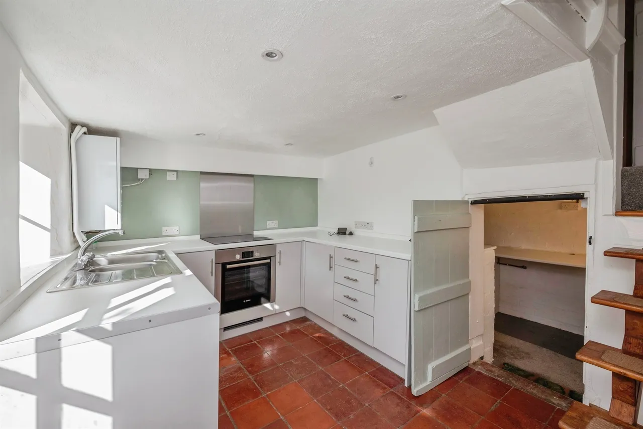 High Street, Coltishall, NR12, photo 6