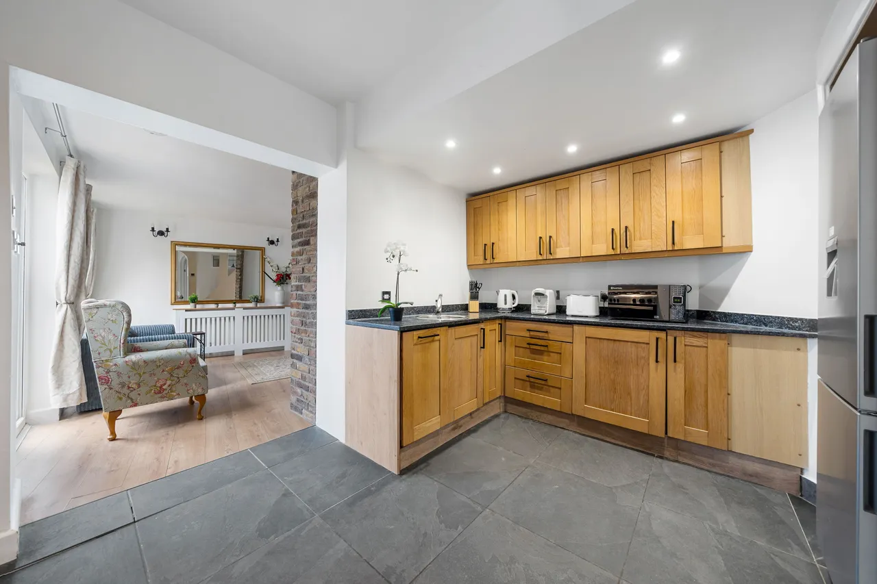 73 Agincourt Road, London, photo 7