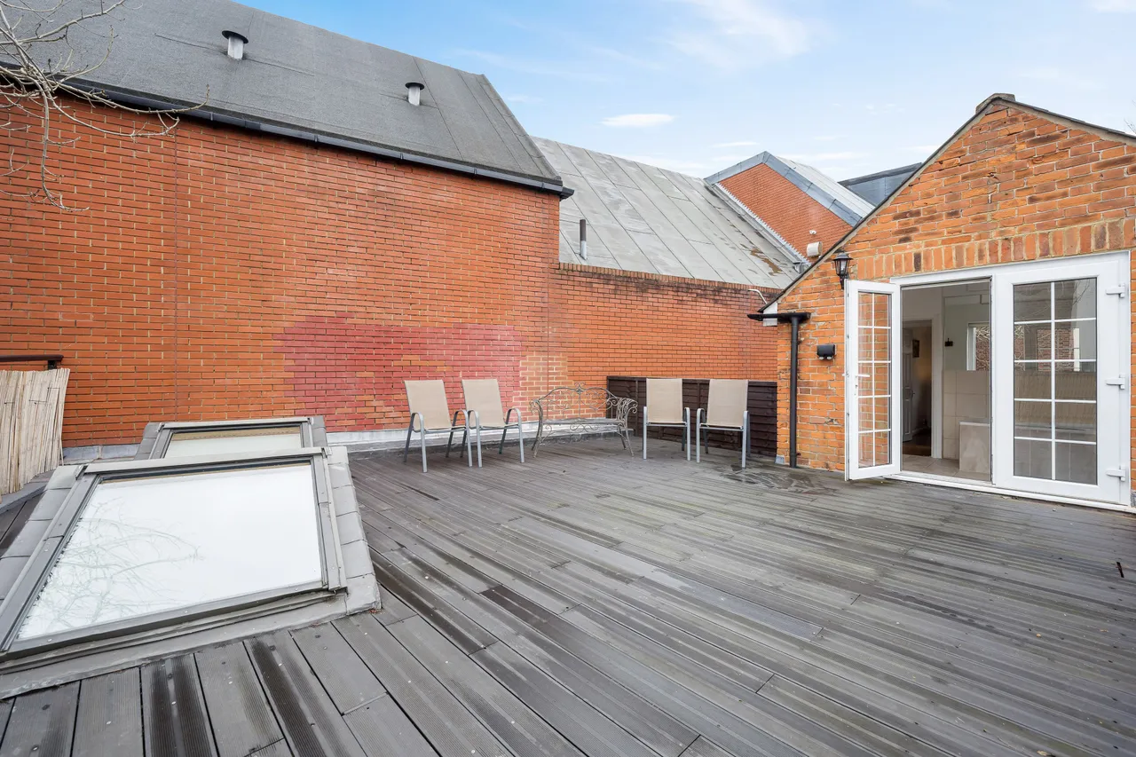 73 Agincourt Road, London, photo 4