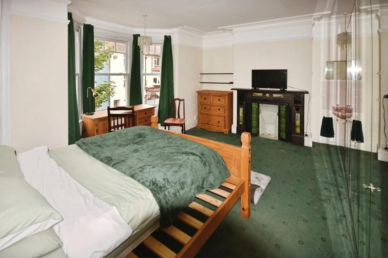Mount Pleasant Road, EX4, photo 9