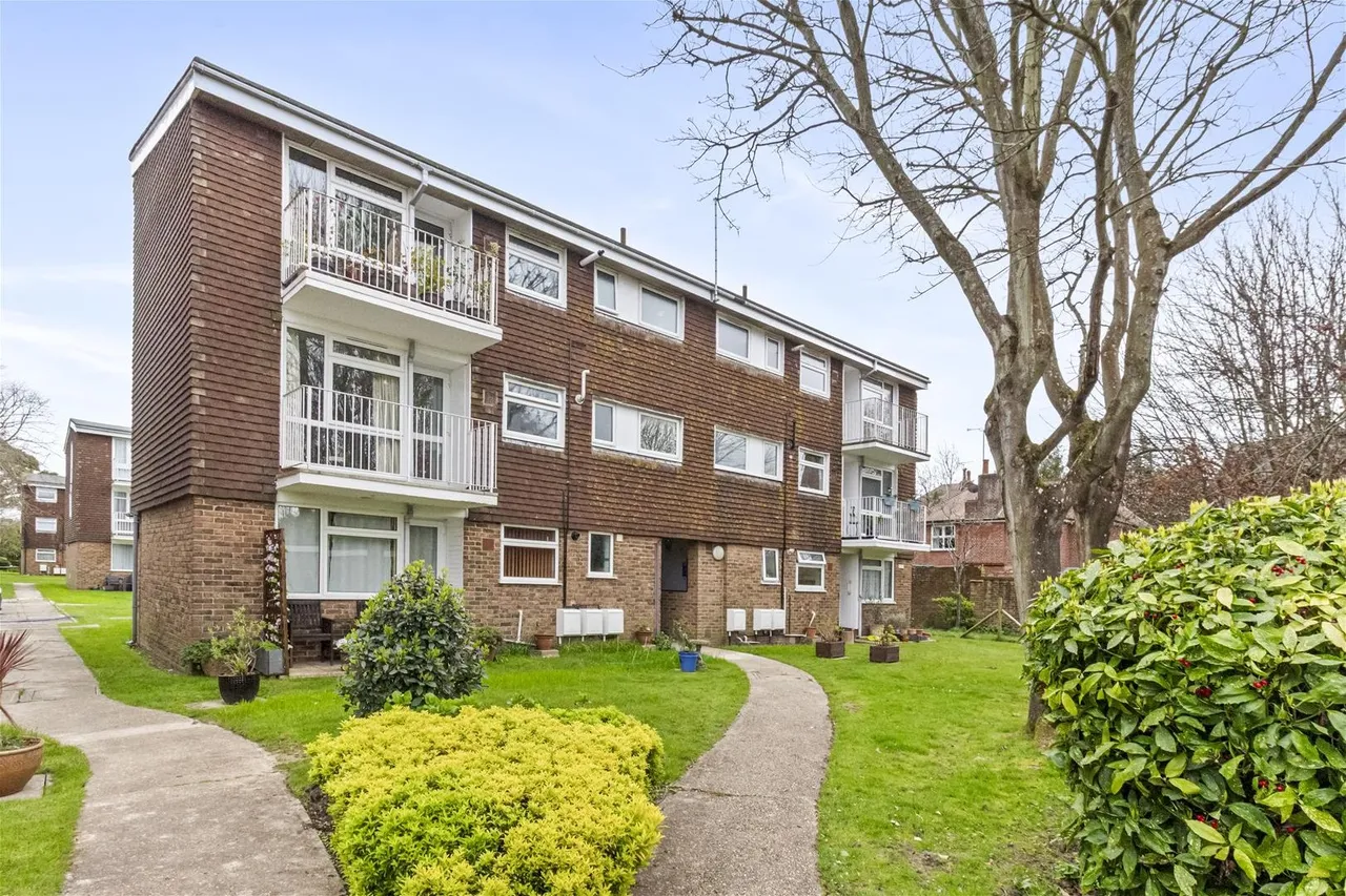 Dorchester Gardens, Worthing, photo 13