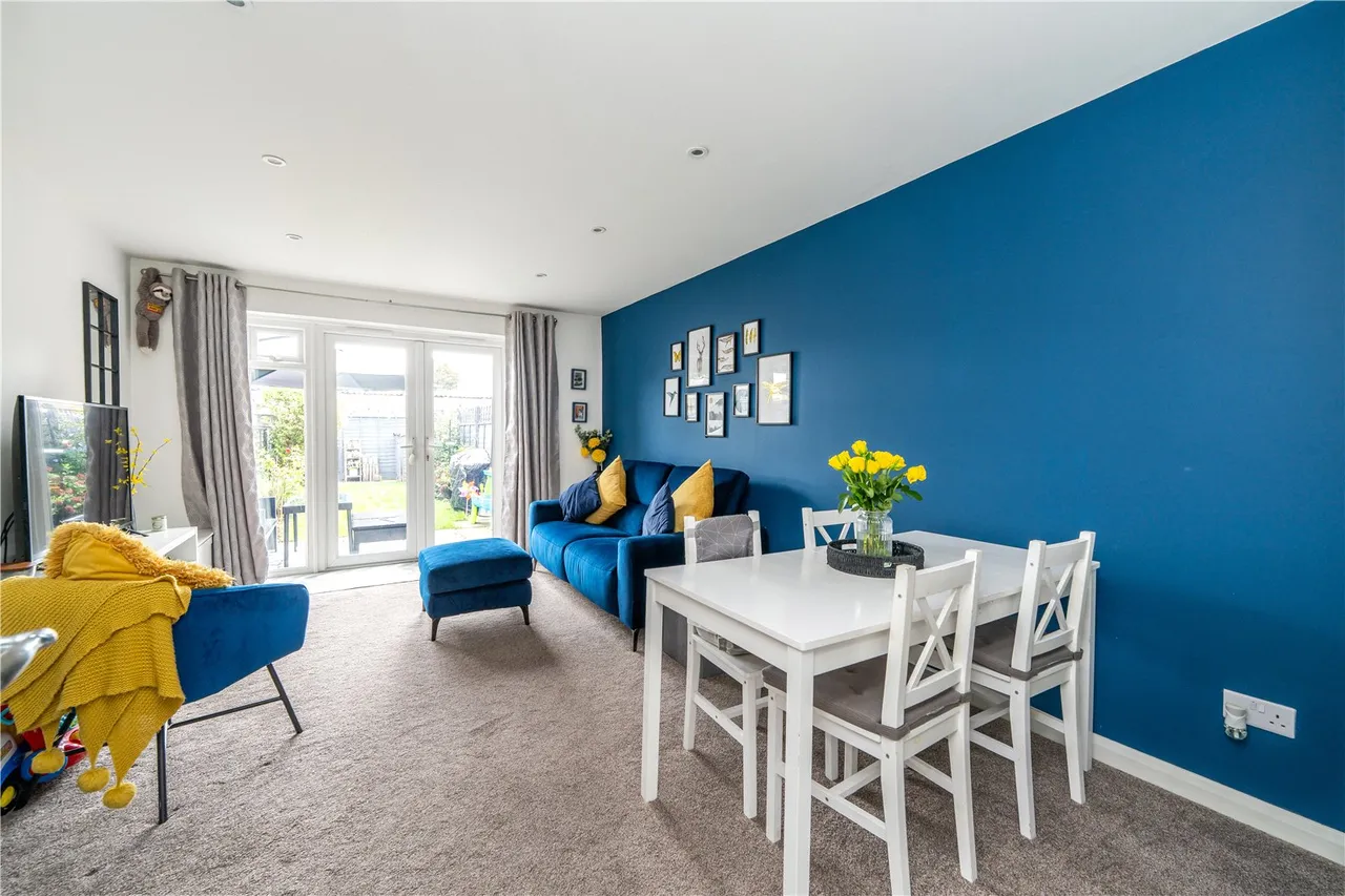 Aymer Drive, Staines, TW18 3LL, photo 4
