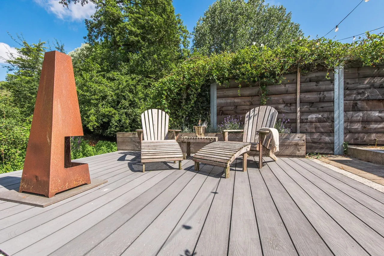 Exceptional Riverside Home in Lower T, photo 7