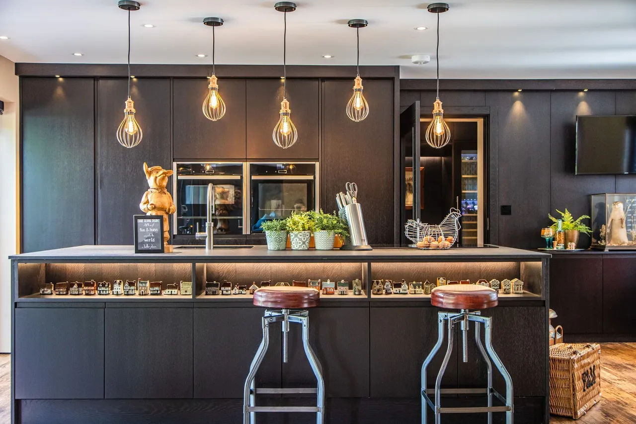 Exceptional Riverside Home in Lower T, photo 10