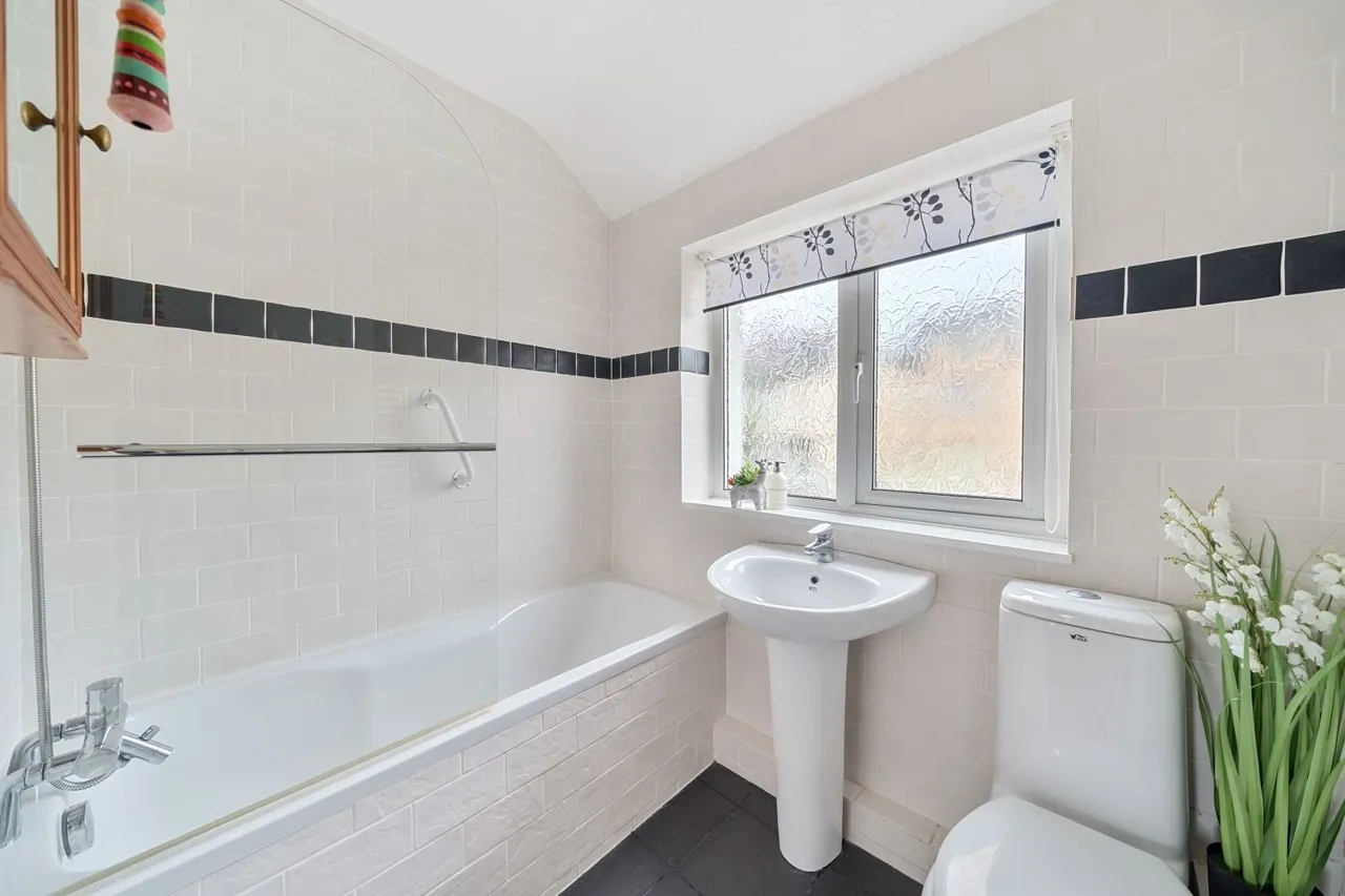 Abbotsham Road, Bideford, EX39, photo 12