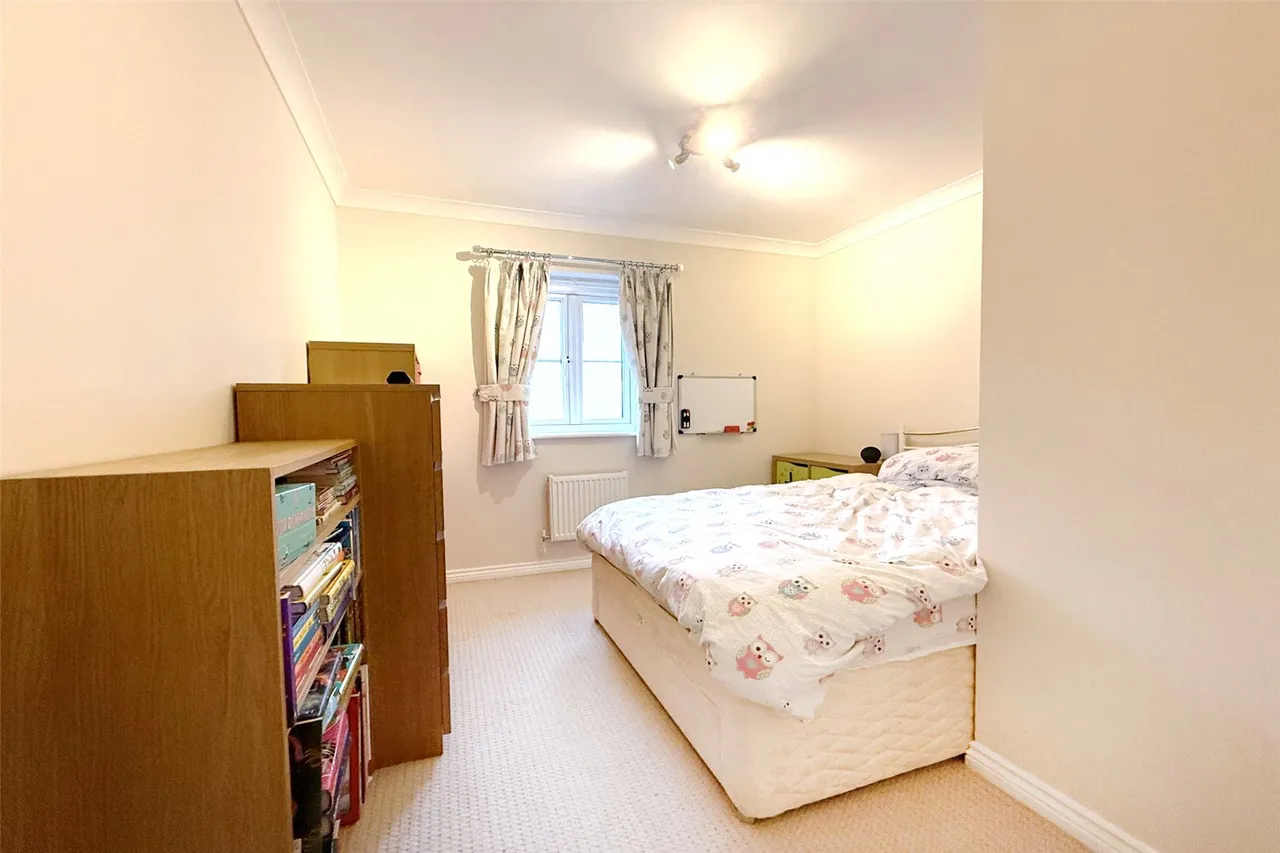 Athoke Croft, Hook, Hampshire, RG27 9UE, photo 10