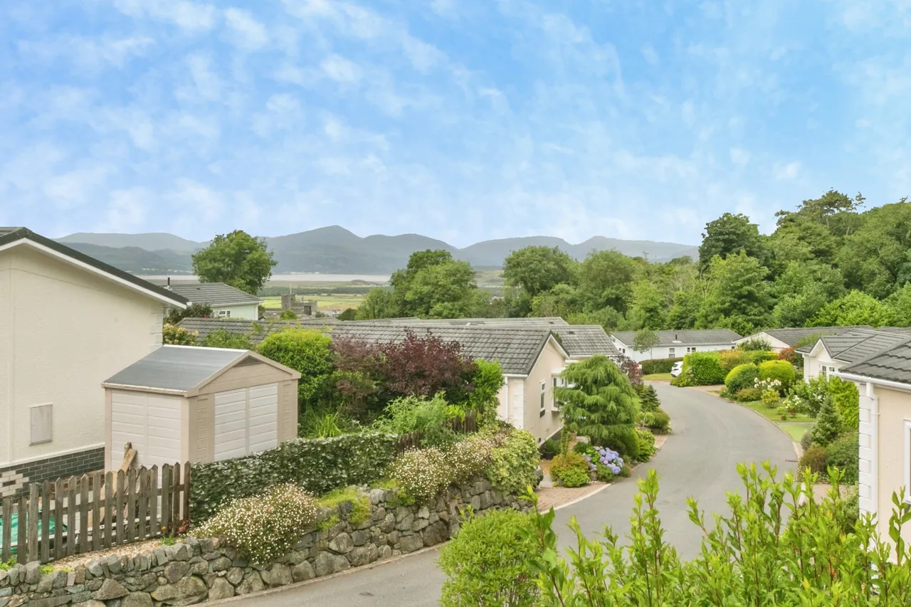 Old Llanfair Road, Harlech, LL46, photo 2
