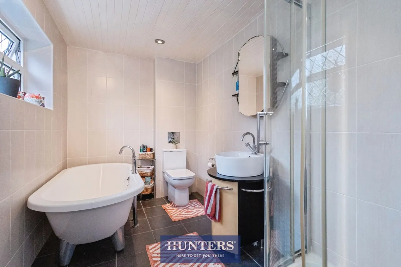 Ashes Lane, Stalybridge, SK15, photo 38