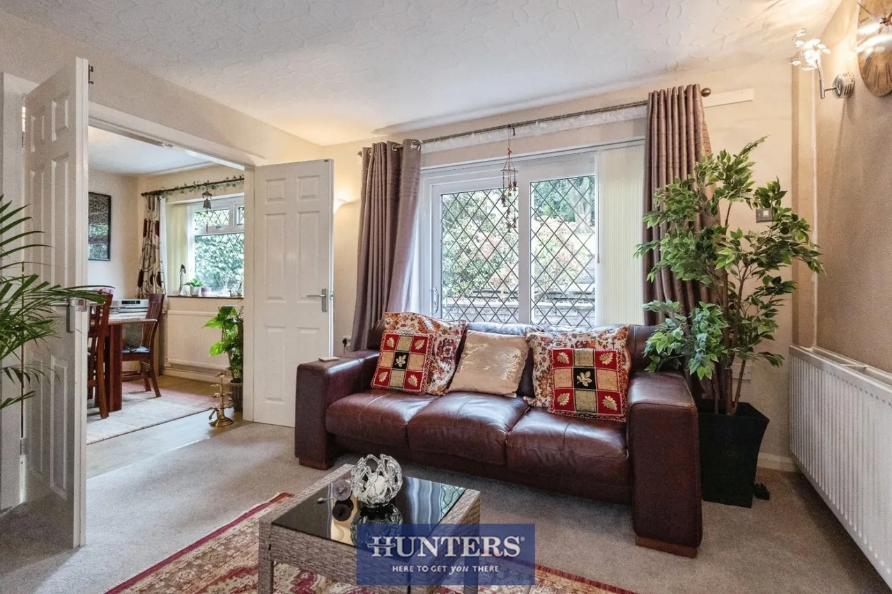 Ashes Lane, Stalybridge, SK15, photo 9