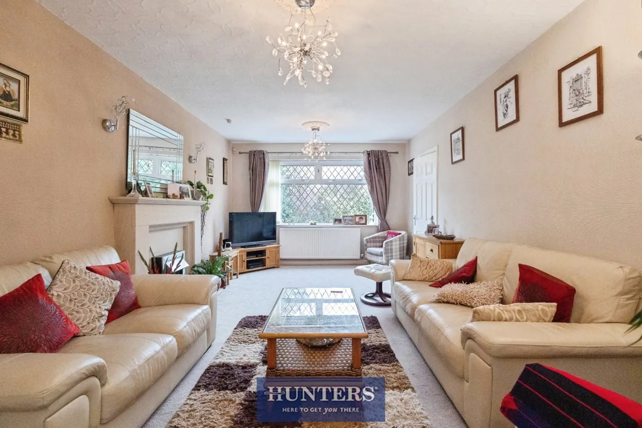 Ashes Lane, Stalybridge, SK15, photo 6