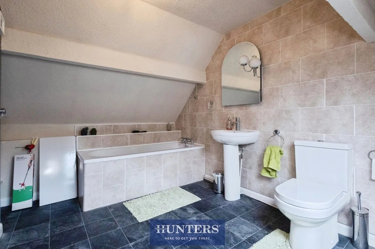 Ashes Lane, Stalybridge, SK15, photo 47