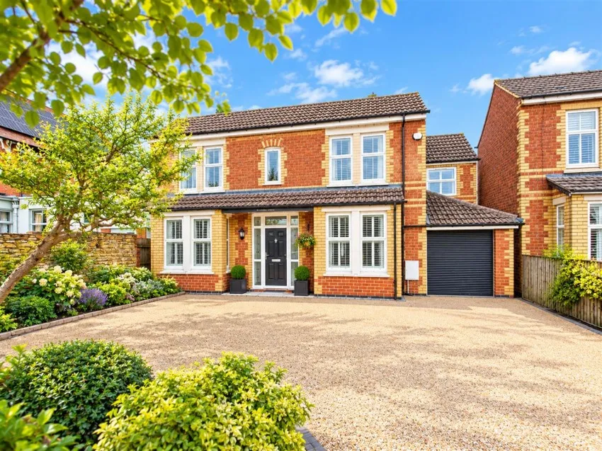 4 bed house for sale, Old Cheltenham Road, Longlevens