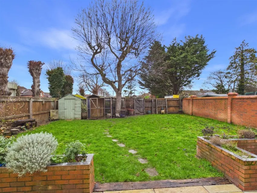 Old Cheltenham Road, Longlevens, photo 20