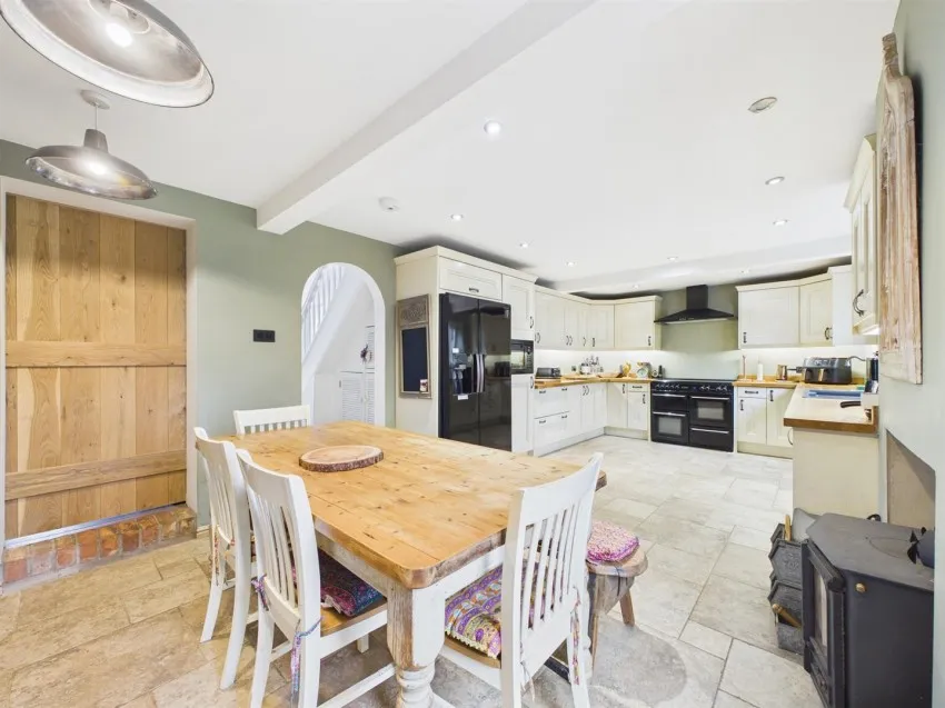 Old Cheltenham Road, Longlevens, photo 2