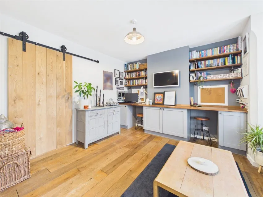 Old Cheltenham Road, Longlevens, photo 6