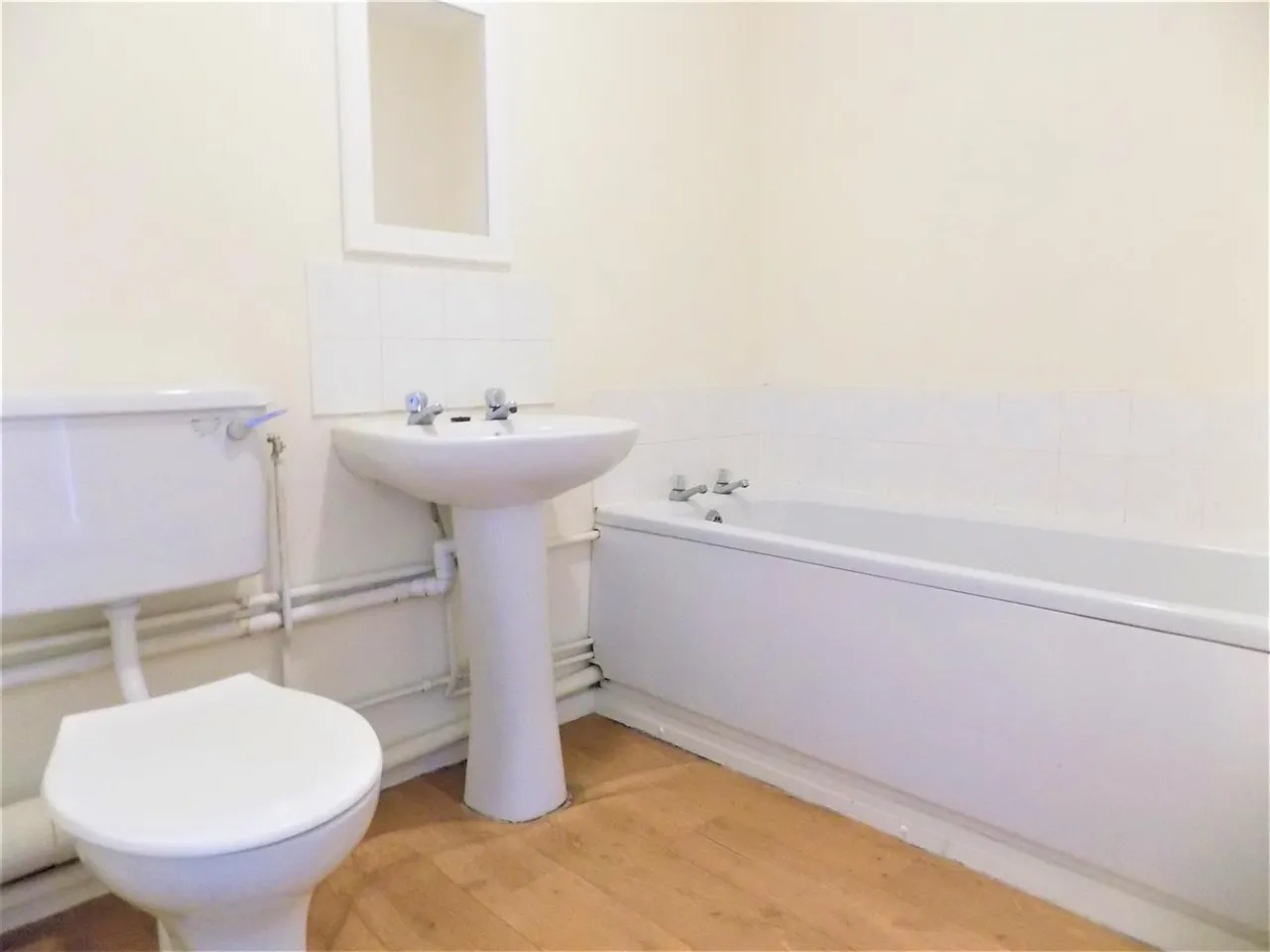 Ascot Court, Aldershot, GU11, photo 4