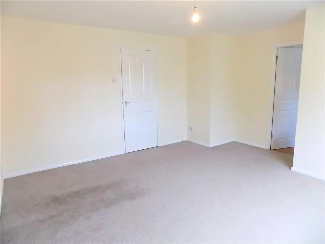 Ascot Court, Aldershot, GU11, photo 8