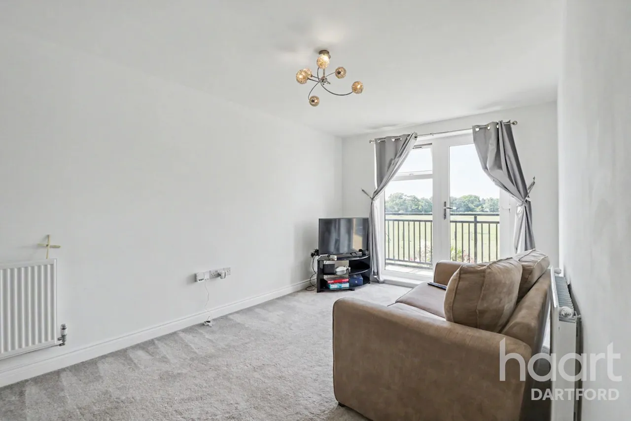2 bed flat for sale, Tanners Close, Dartford, DA1