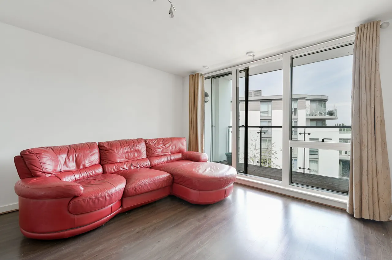 Apartment 402, Firestone House, Clayponds Lane, Brentford, photo 2