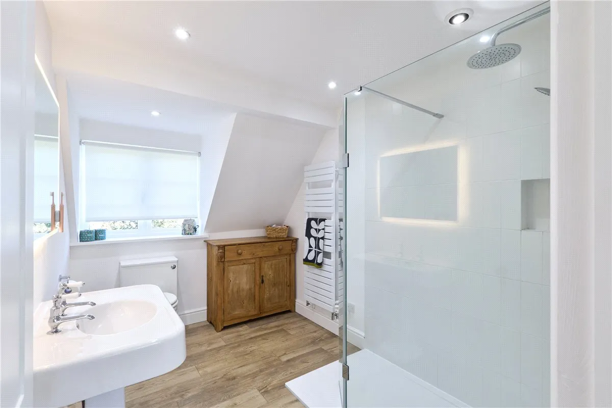 Cambridge Road, Oakington, CB24, photo 13