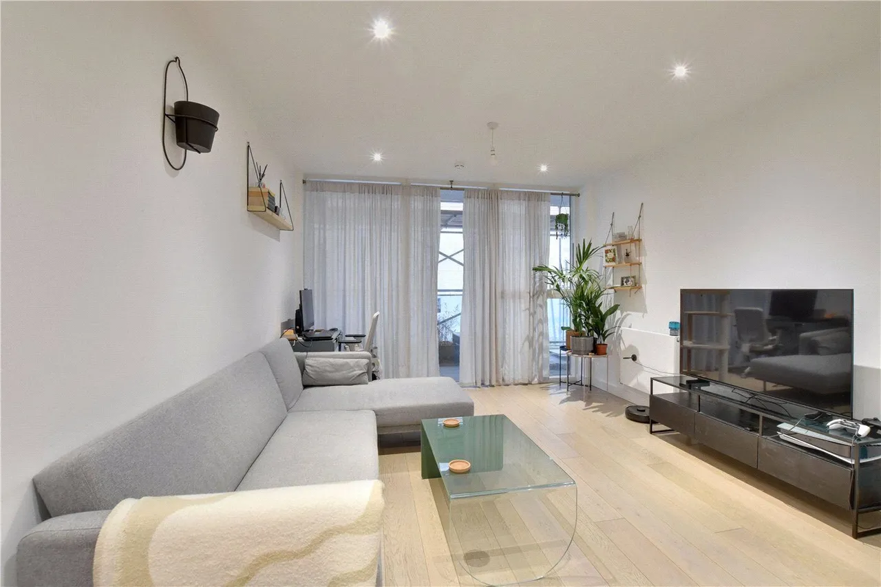 1 bed flat to rent, River Gardens Walk, Greenwich, SE10