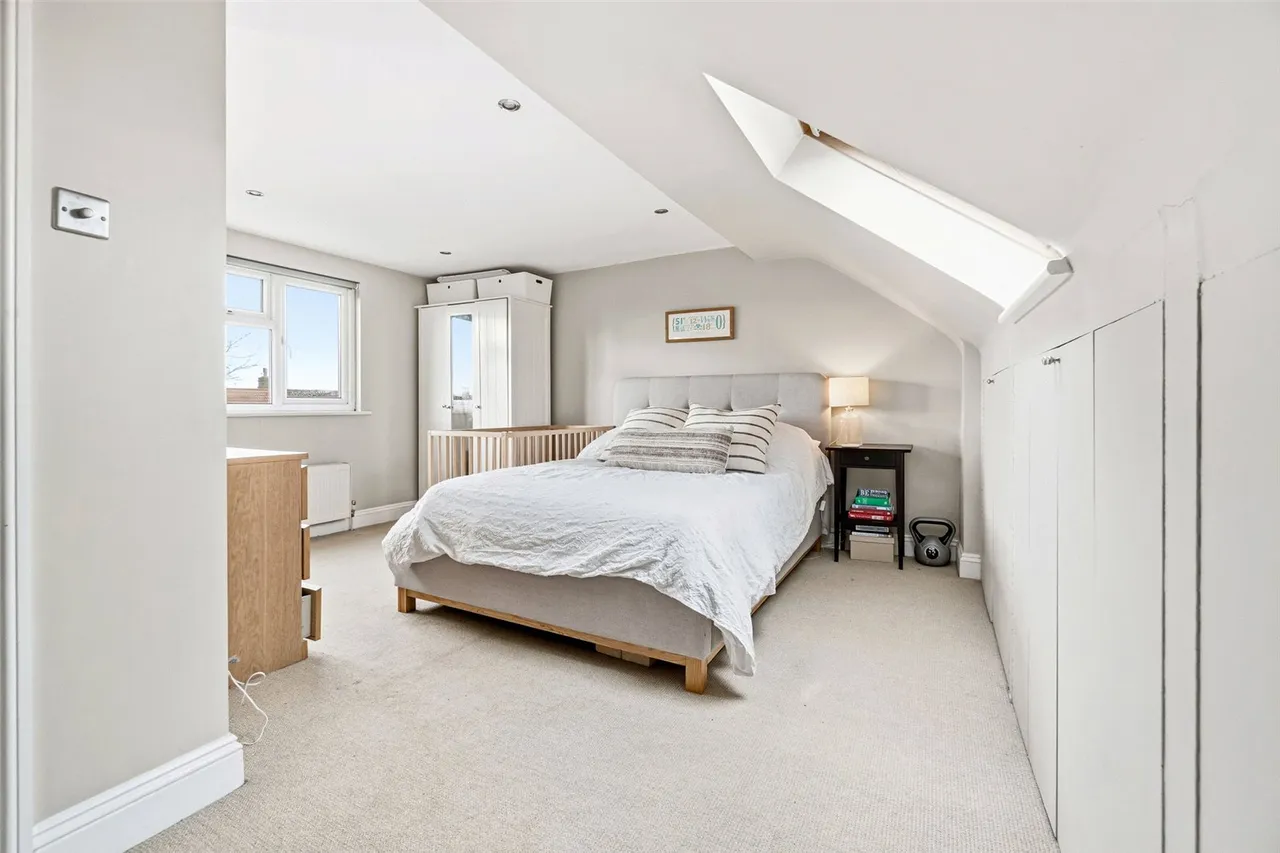 Hospital Bridge Road, Twickenham, TW2 6LE, photo 6