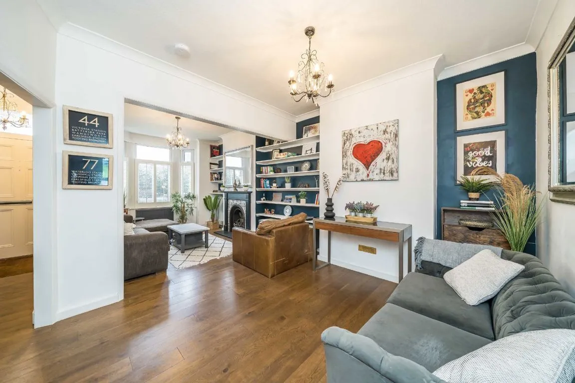 Franche Court Road, SW17, photo 2