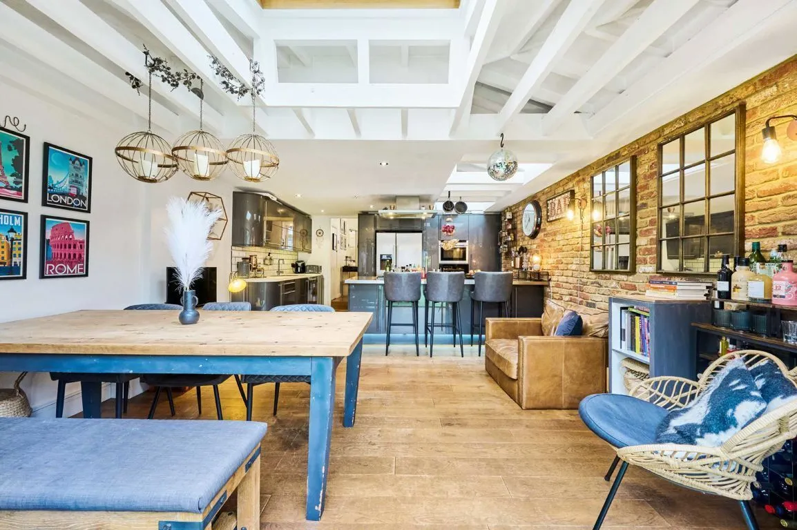Franche Court Road, SW17, photo 11