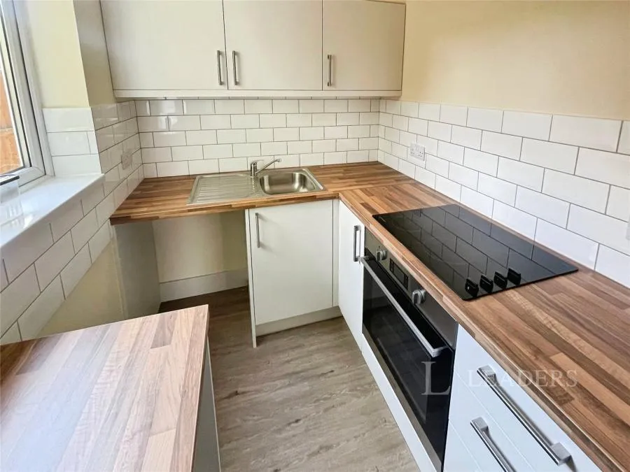Henley Drive, Droitwich, WR9, photo 6