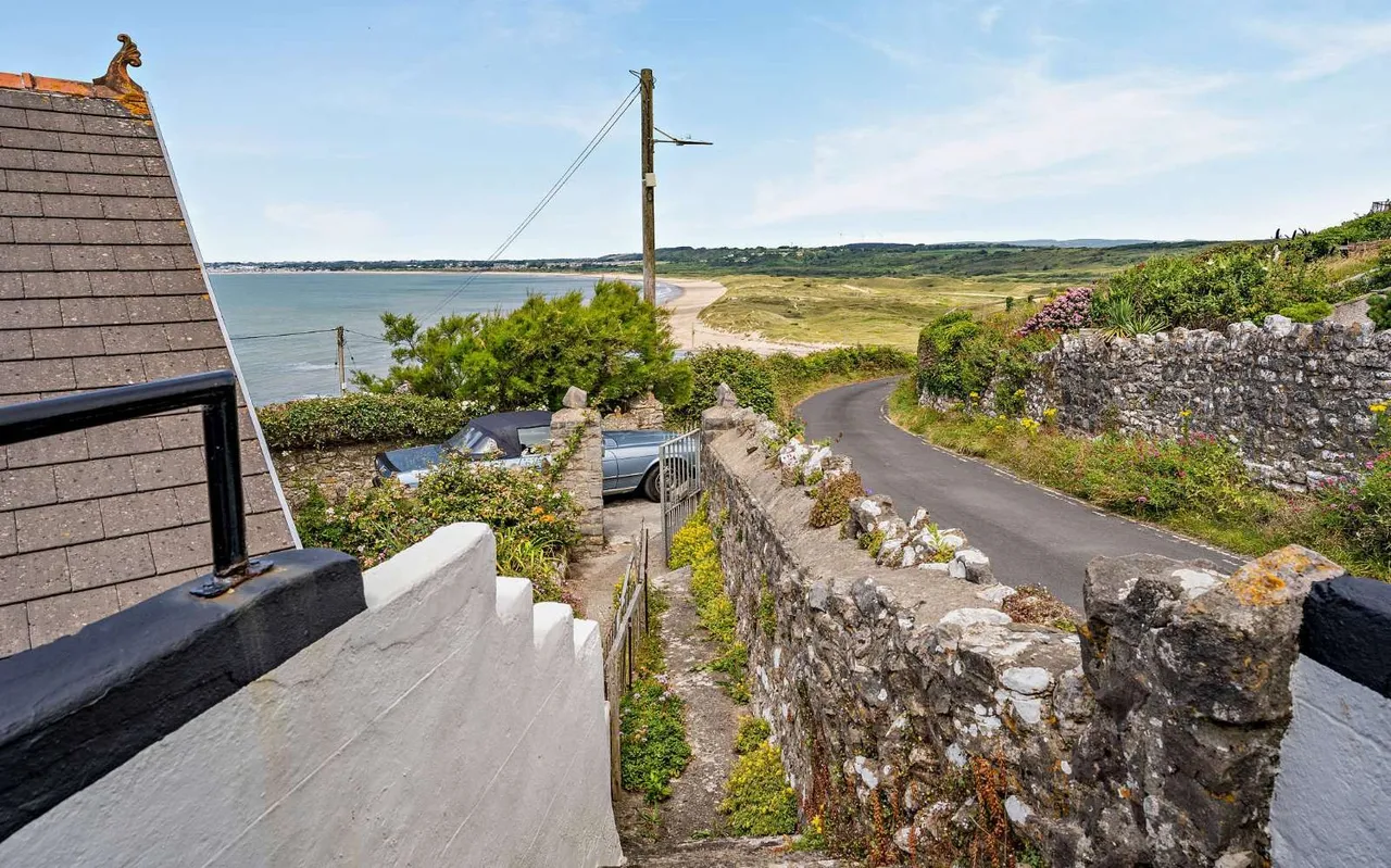 Main Road, Ogmore-by-Sea, Bridgend, Vale of Glamorgan, CF32 0PD, photo 10