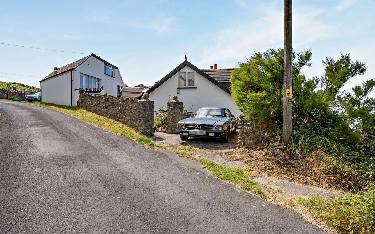 Main Road, Ogmore-by-Sea, Bridgend, Vale of Glamorgan, CF32 0PD, photo 9