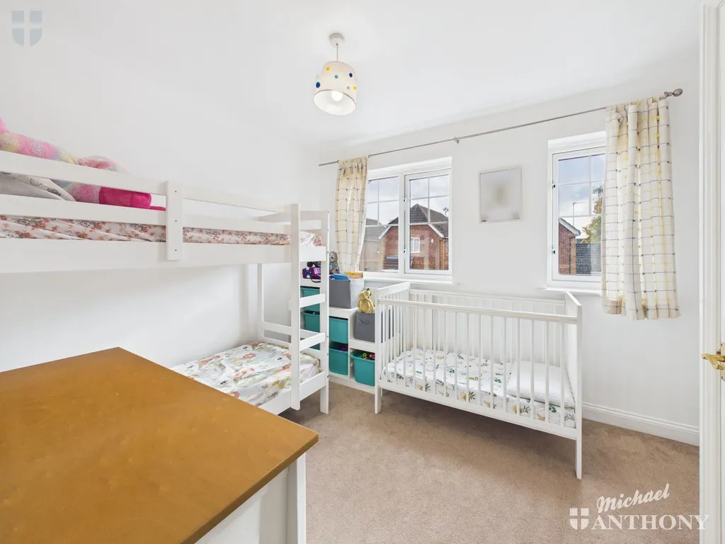 Rivets Close, Aylesbury, HP21, photo 6