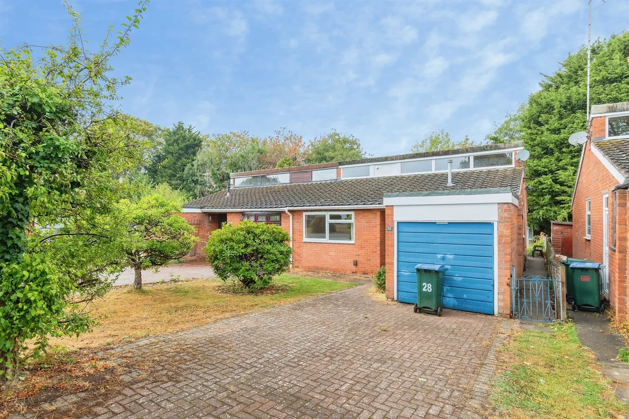 2 bed house for sale, Carnegie Close, Coventry, CV3