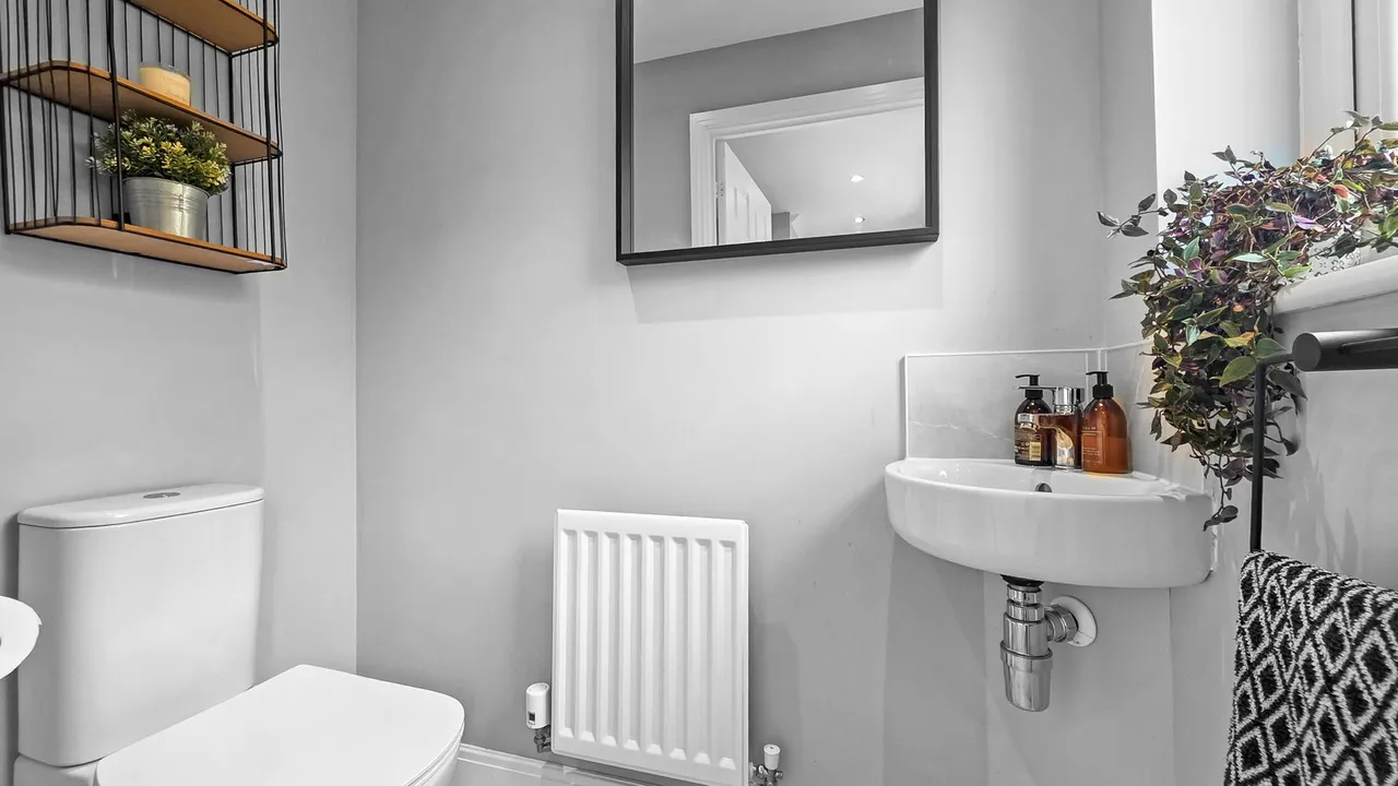 Garrett Meadow, Tyldesley, M29, photo 9