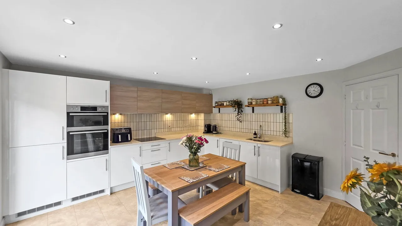 Garrett Meadow, Tyldesley, M29, photo 6