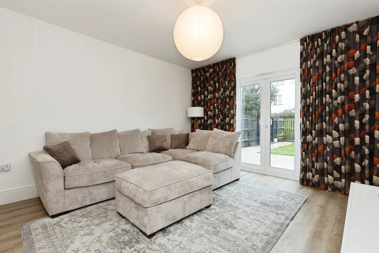 Purton Close, Hardwicke, Gloucester, Gloucestershire, GL2, photo 5