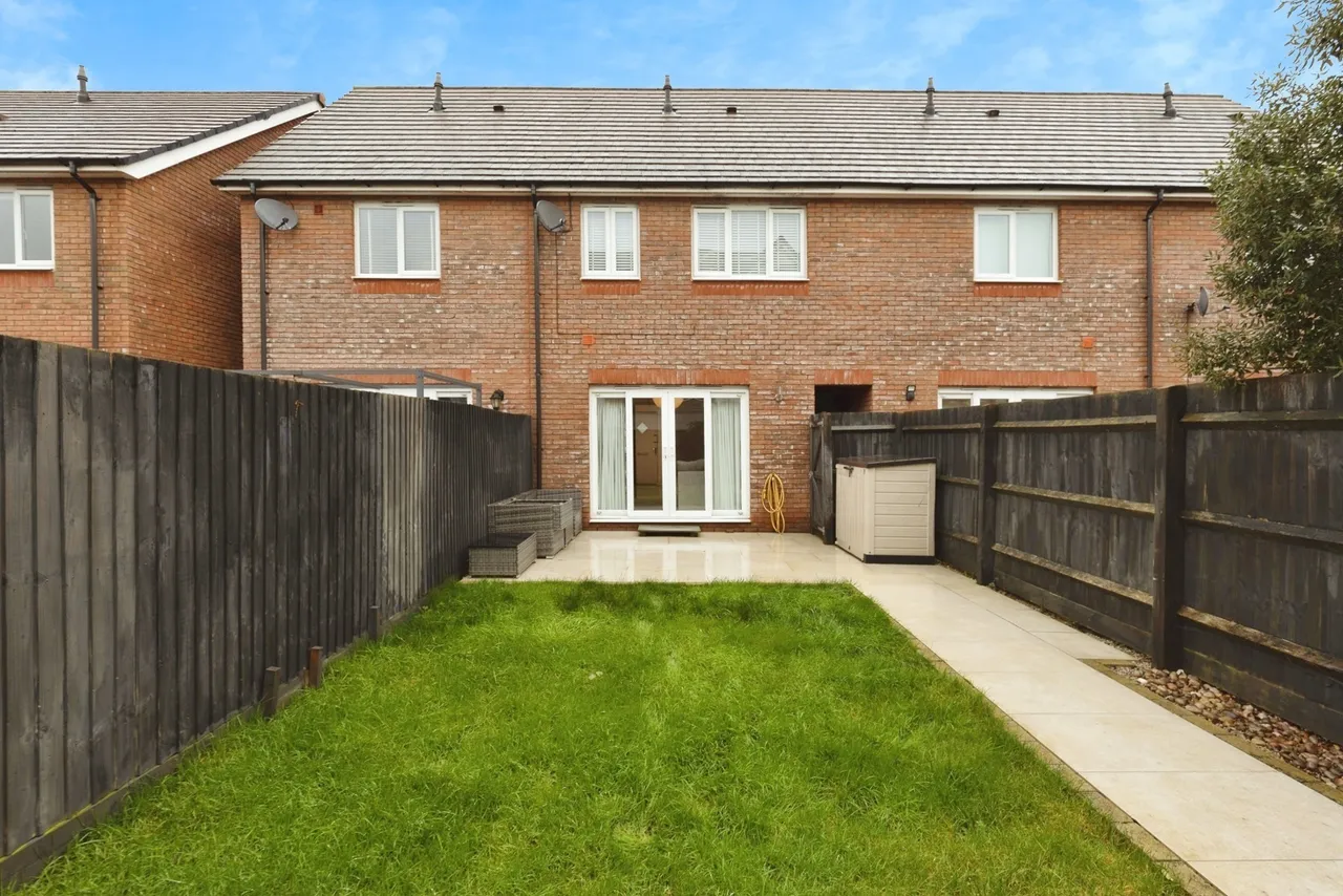 Purton Close, Hardwicke, Gloucester, Gloucestershire, GL2, photo 7