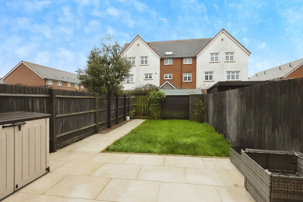 Purton Close, Hardwicke, Gloucester, Gloucestershire, GL2, photo 13