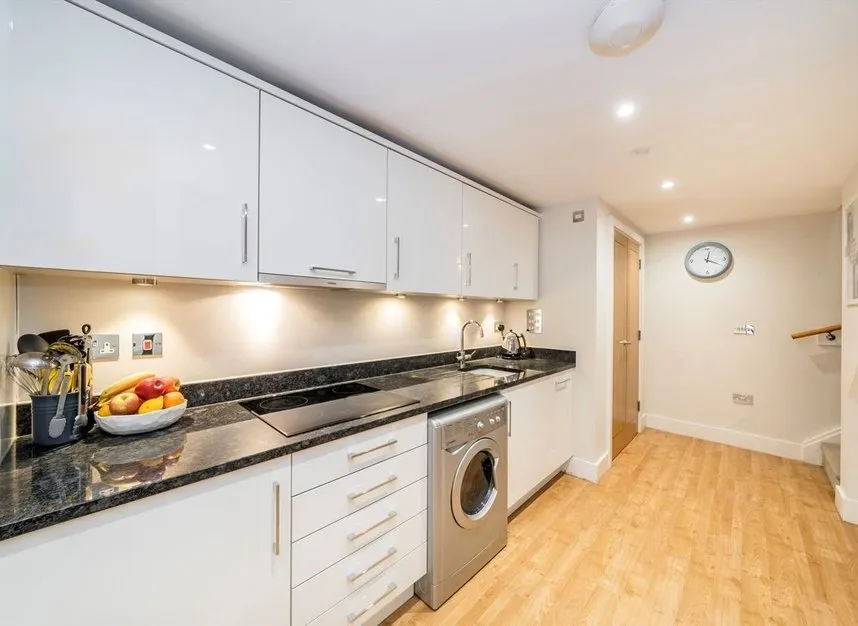 Alpha Road, Surbiton, KT5, photo 2